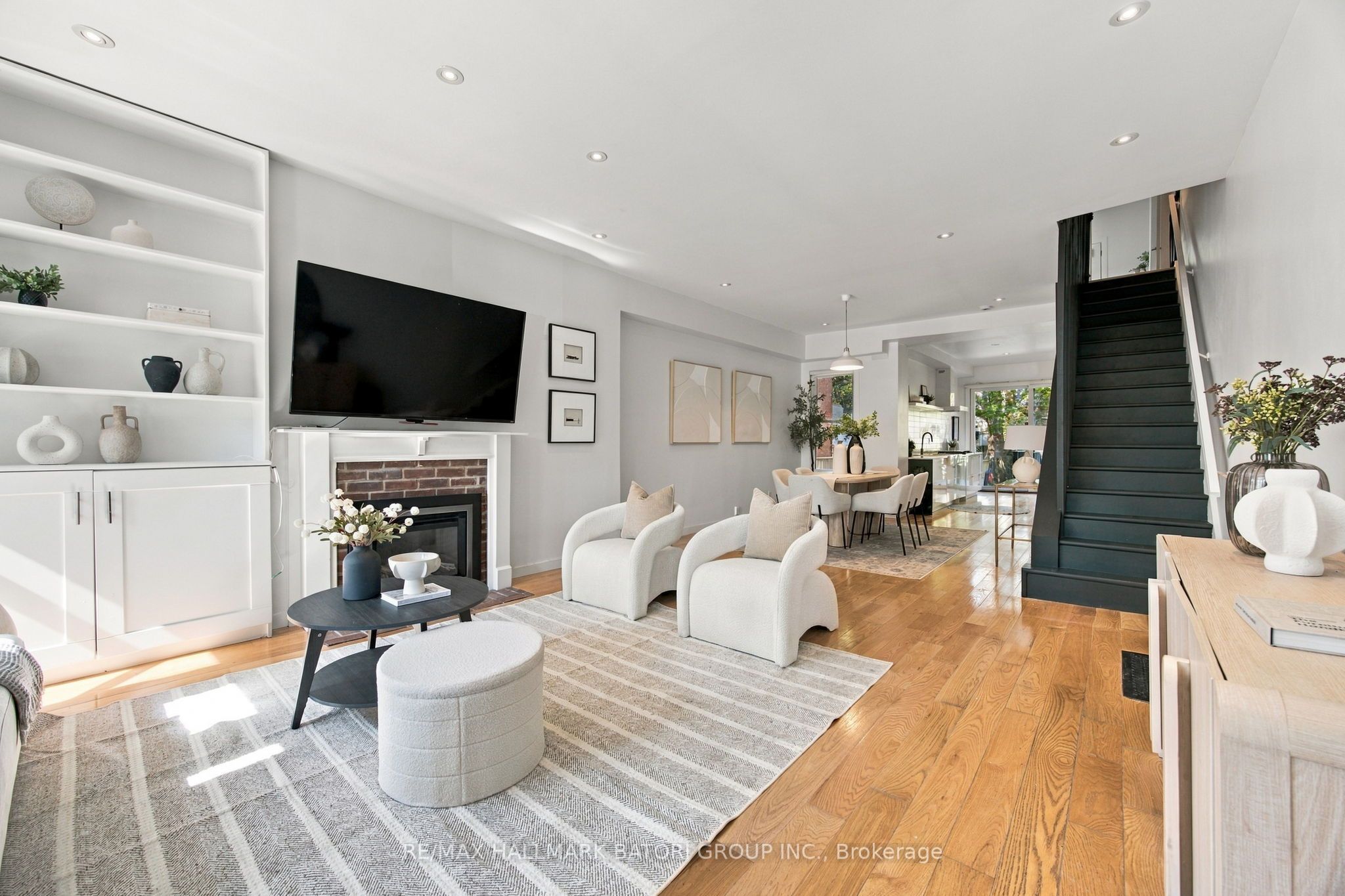 128 Wells Street