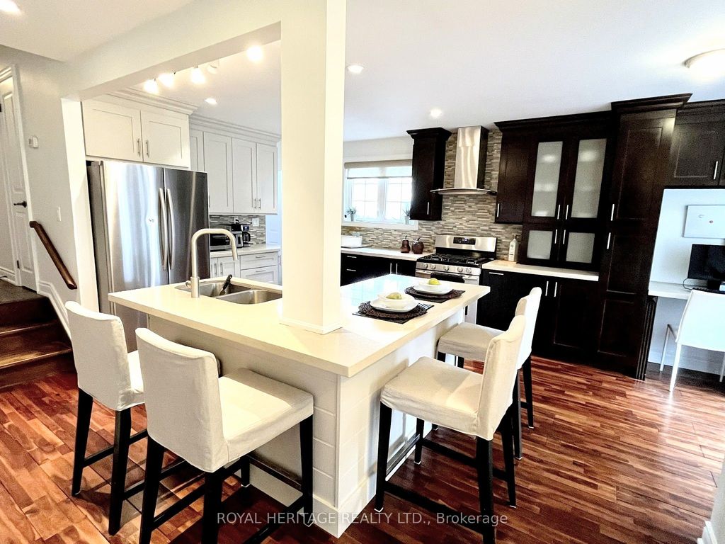 Photo of 1398 Fordon Avenue, Pickering, ON L1W 1J9 (MLS # E12906878)
