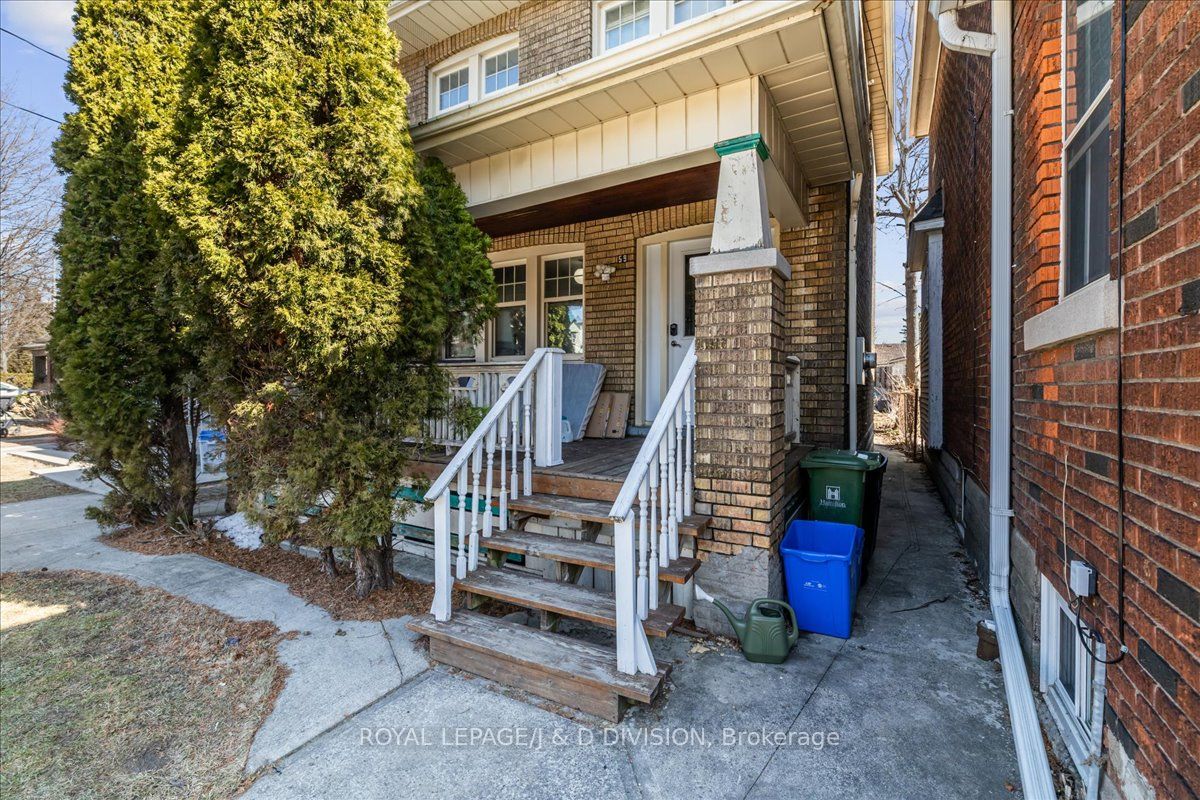 59 Paisley Avenue S Ave S