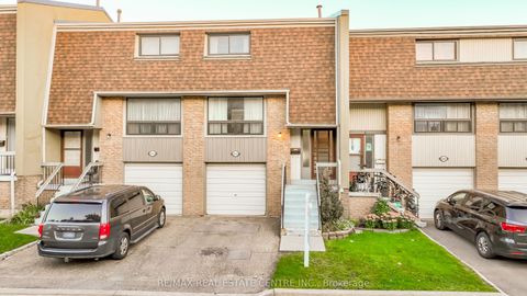 143 Ashton Crescent 143 Brampton ON L6S 3J9