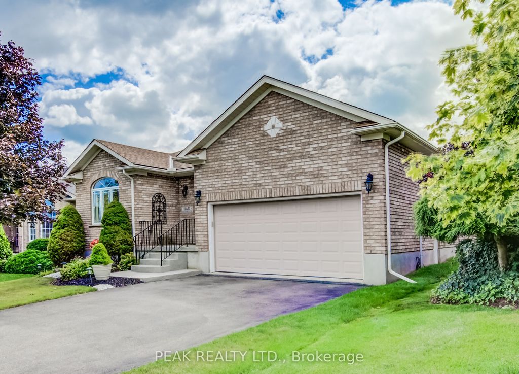 Photo of 140 Devonshire Drive, Wilmot, ON N3A 4J7 (MLS # X12946472)