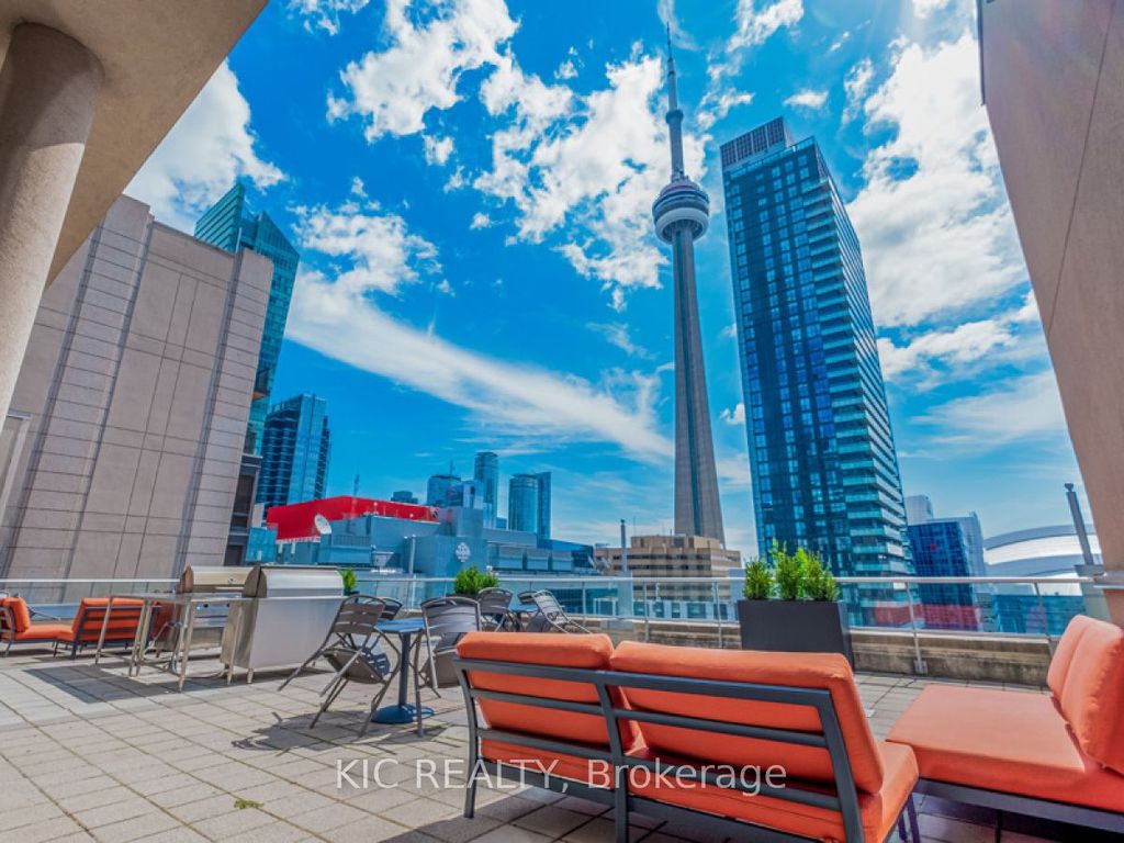 Photo of 250 Wellington Street W #1727, Toronto, ON M5V 3P6 (MLS # C12428279)
