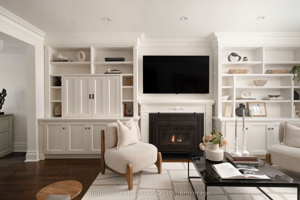 Photo of 37 Wilgar Road, Toronto, ON M8X 1J6 (MLS # W12773116)