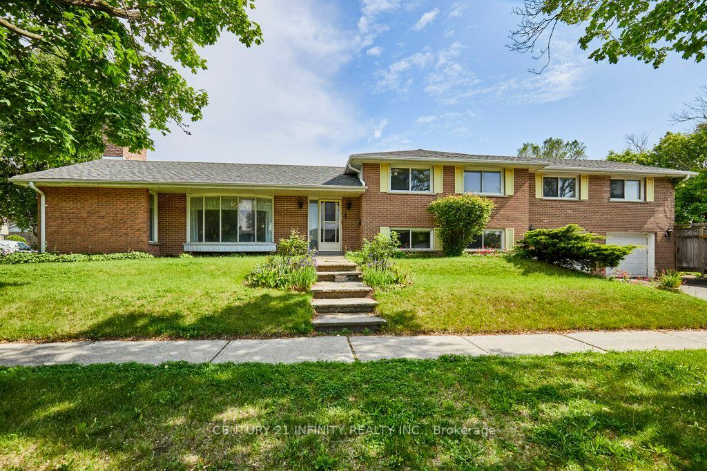 Photo of 1 Goodland Gate, Toronto, ON M1S 1V4 (MLS # E12654336)