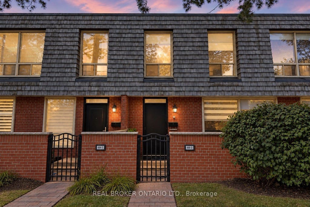 Photo of 69 Upper Canada Drive #3, Toronto, ON M2P 2A2 (MLS # C13806756)