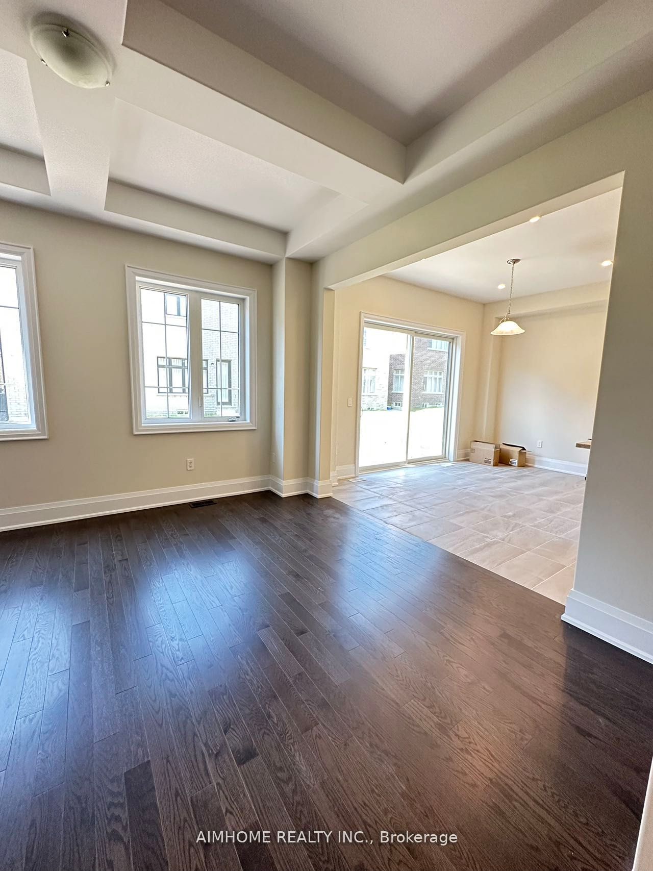 14 Cinquefoil Street 4
