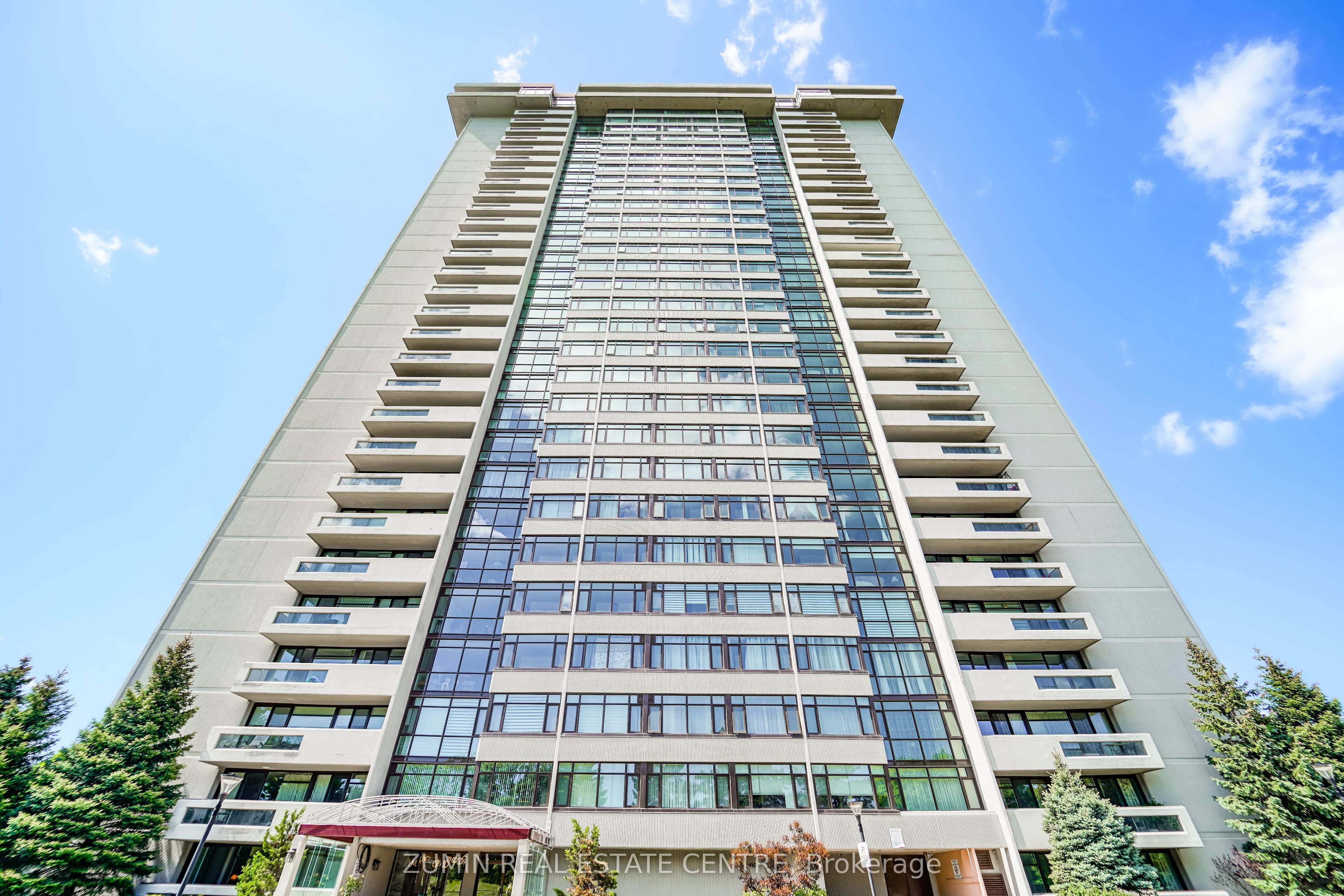 1555 Finch Avenue E 602