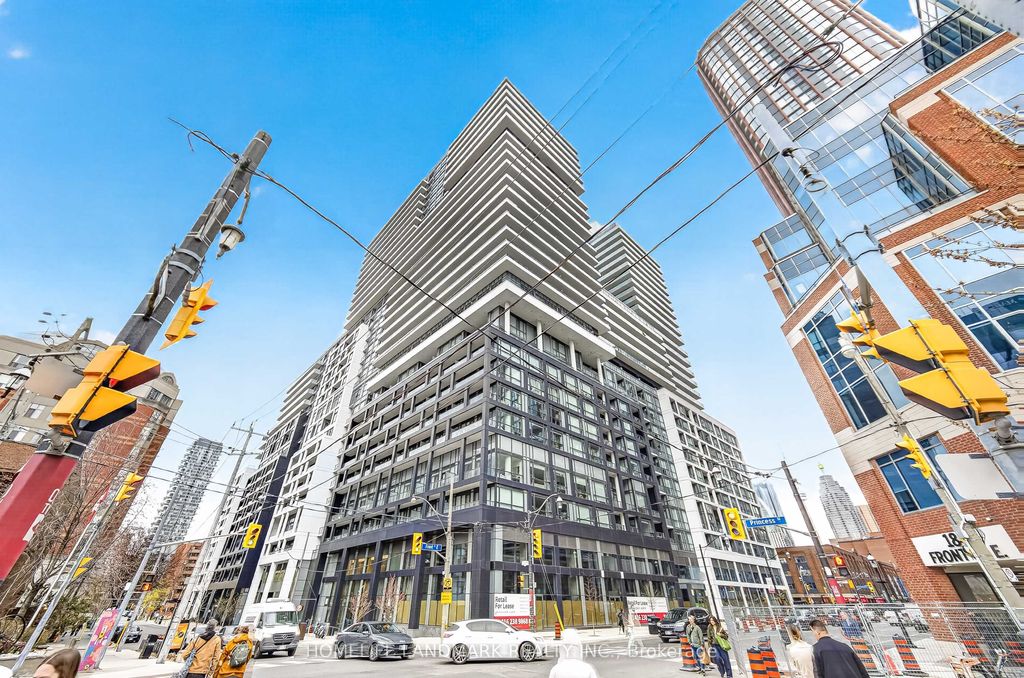 Photo of 70 Princess Street #2811, Toronto, ON M5A 0X6 (MLS # C13082478)