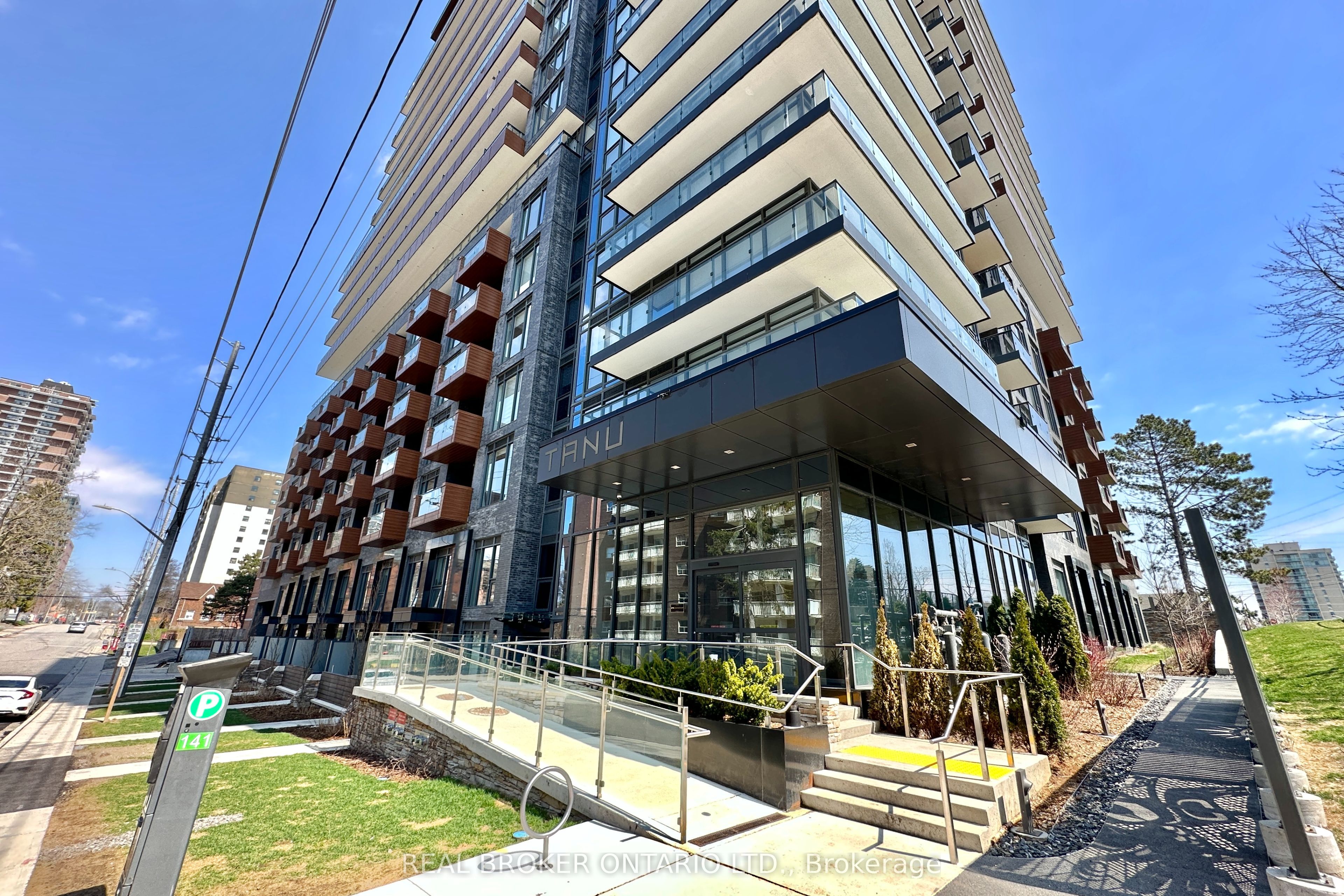 21 Park Street E 518