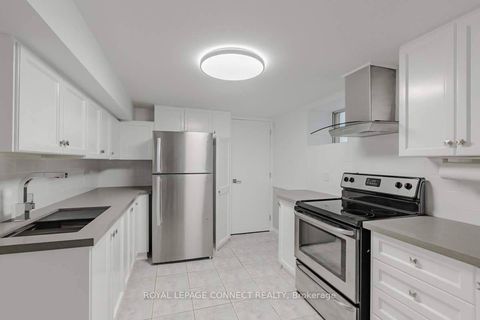 159 Parkside Drive 4 Toronto ON M6R 2Y8