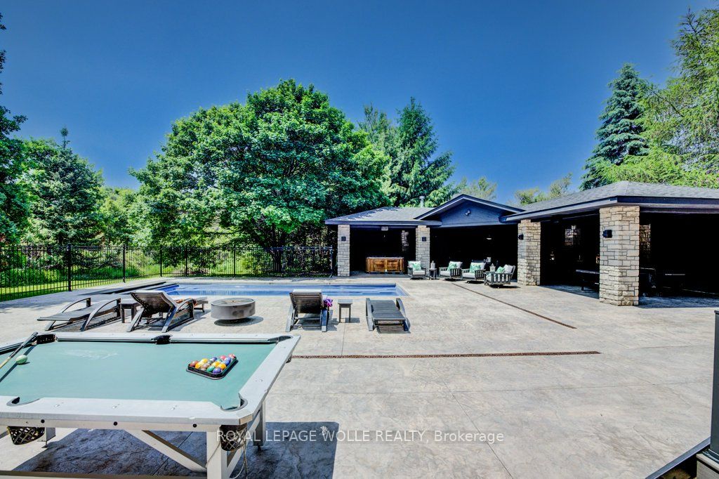 8466 Sideroad 30 N/A