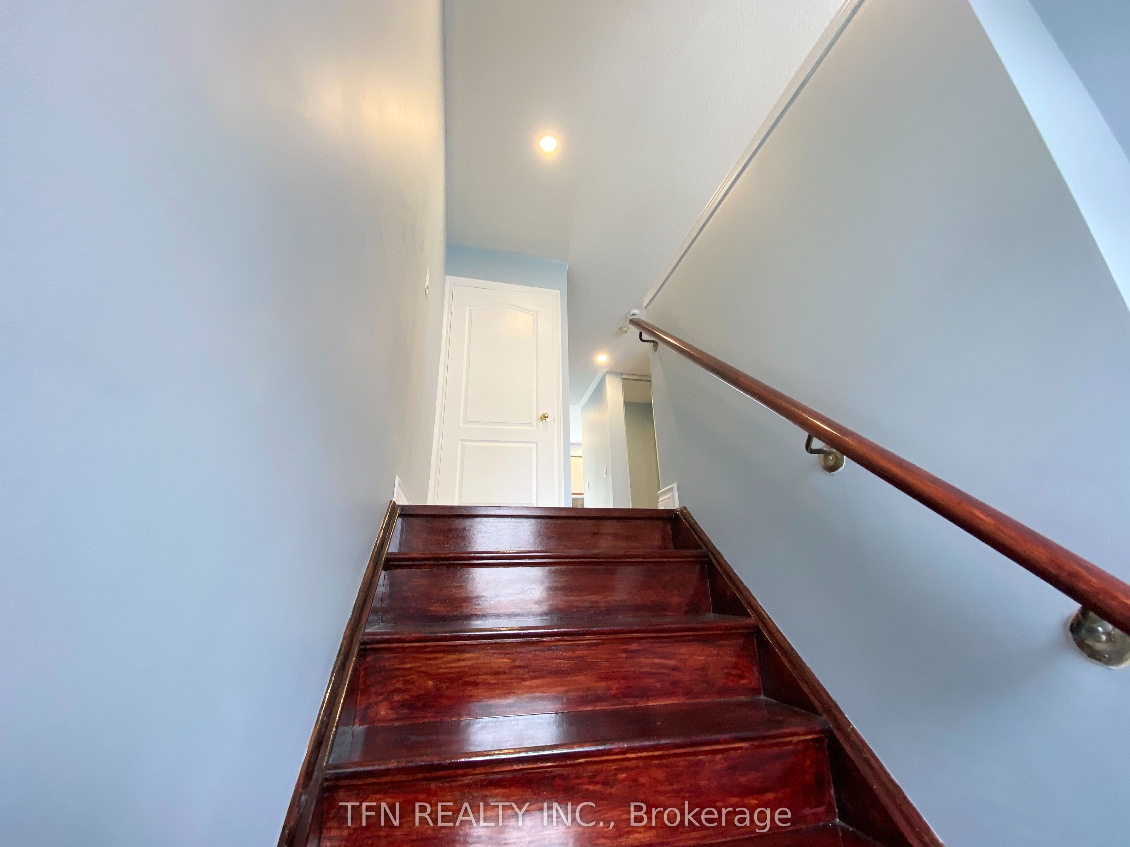 3020 Cedarglen Gate 42