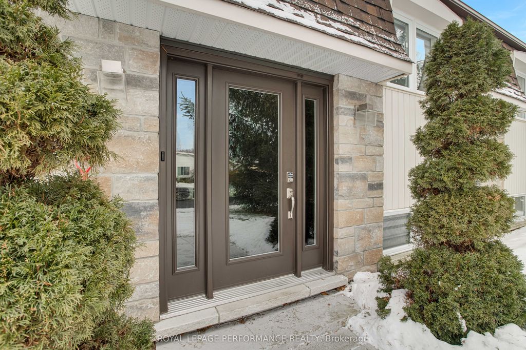 Photo of 757 Ghislain Street, Hawkesbury, ON K6A 2X3 (MLS # X12649386)