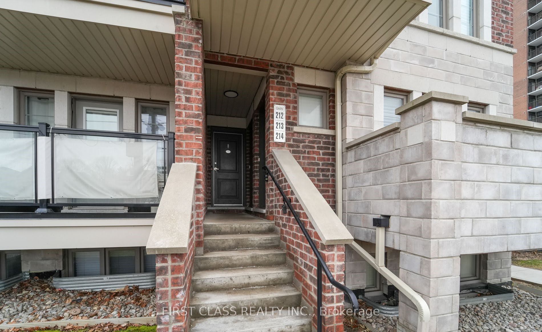 2355 Sheppard Avenue W 212