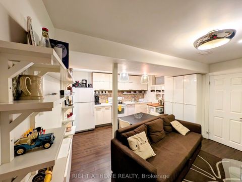 297 Keele Street B Toronto ON M6P 2K5