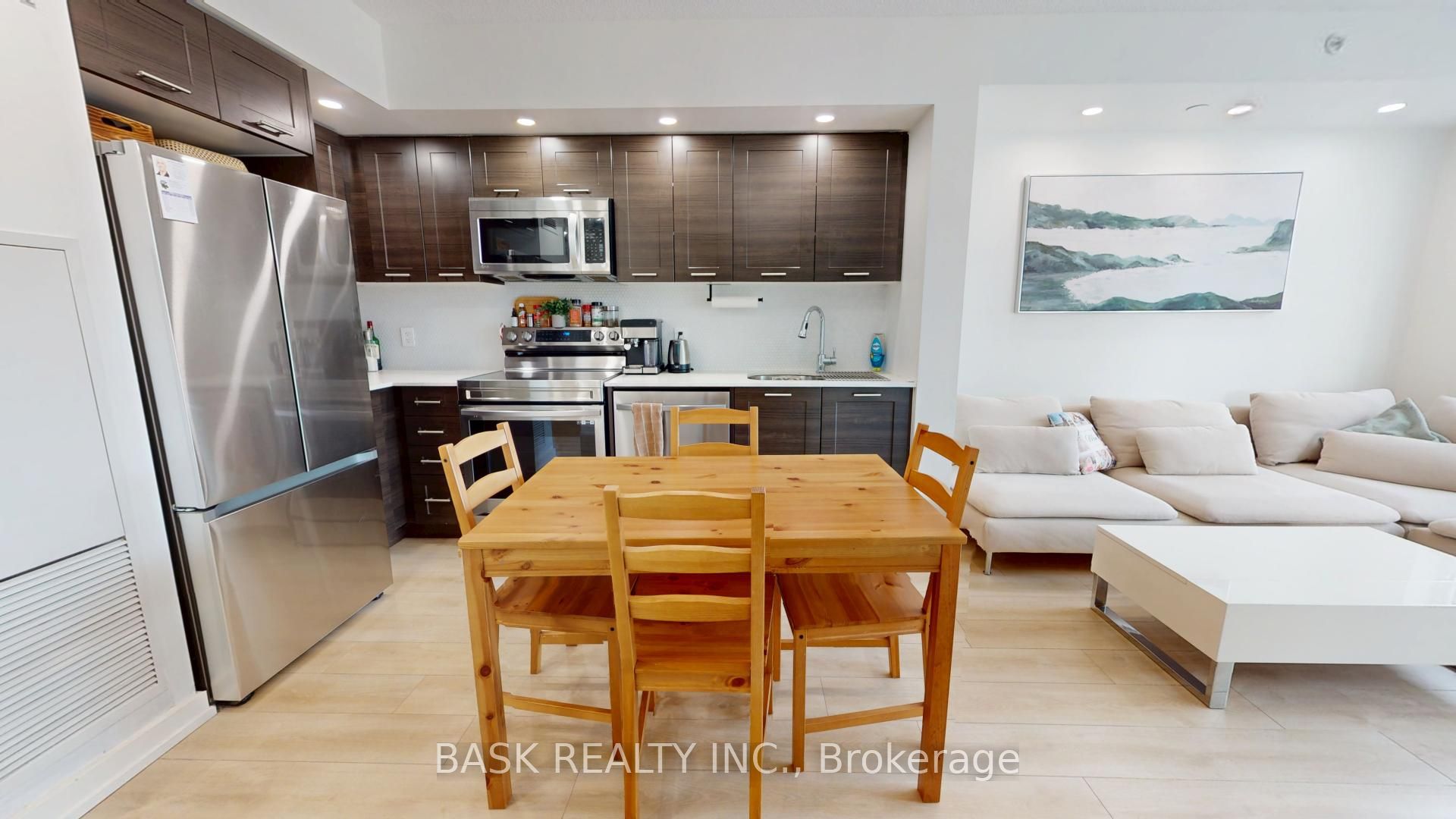 2220 Lake Shore Boulevard W 406
