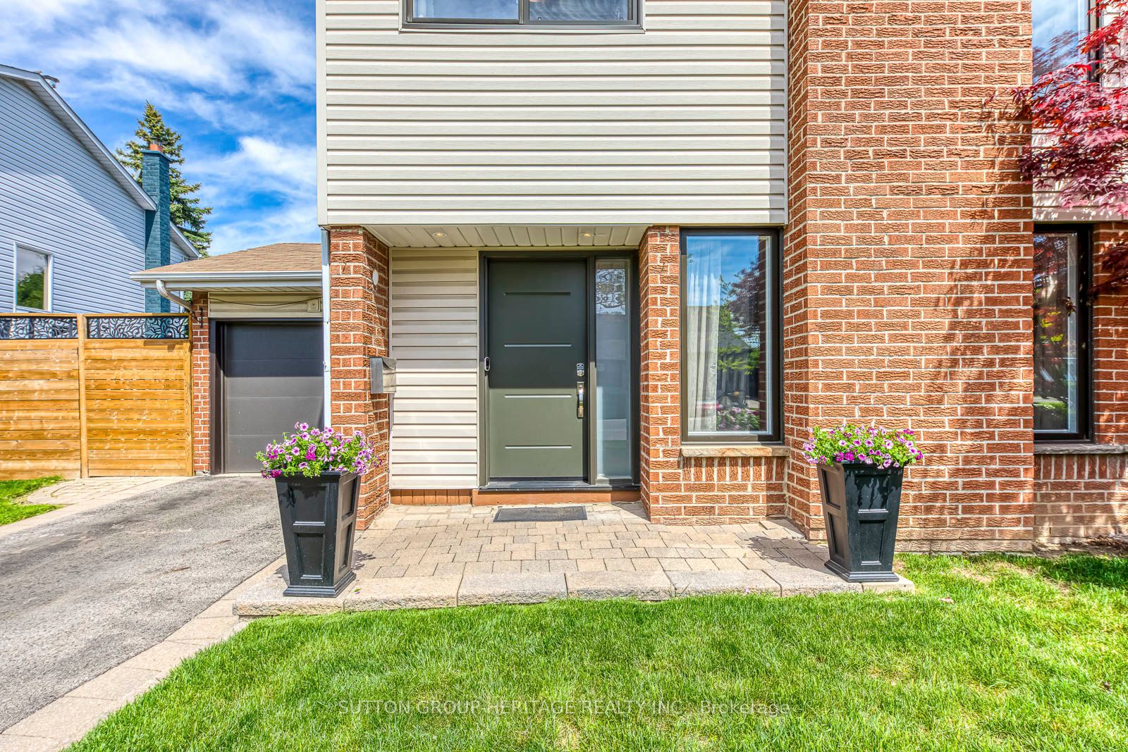 3012 Salerno Crescent