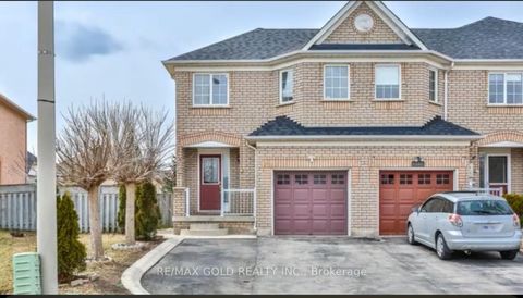 26 Twin Pines Crescent Brampton ON L7A 1M6