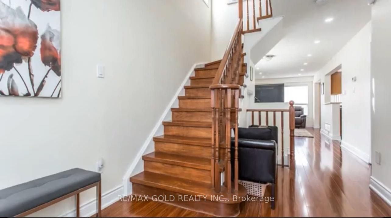 26 Twin Pines Crescent