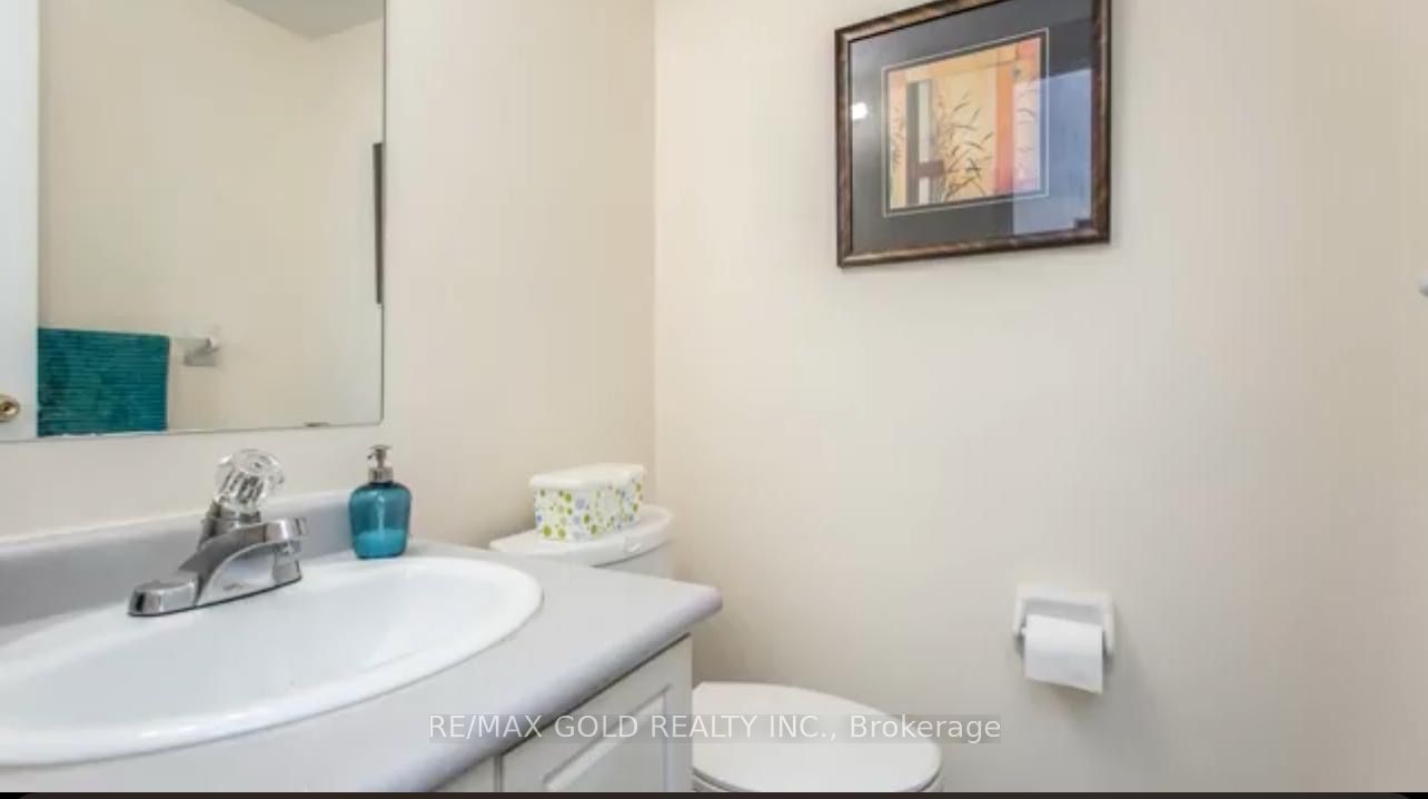 26 Twin Pines Crescent