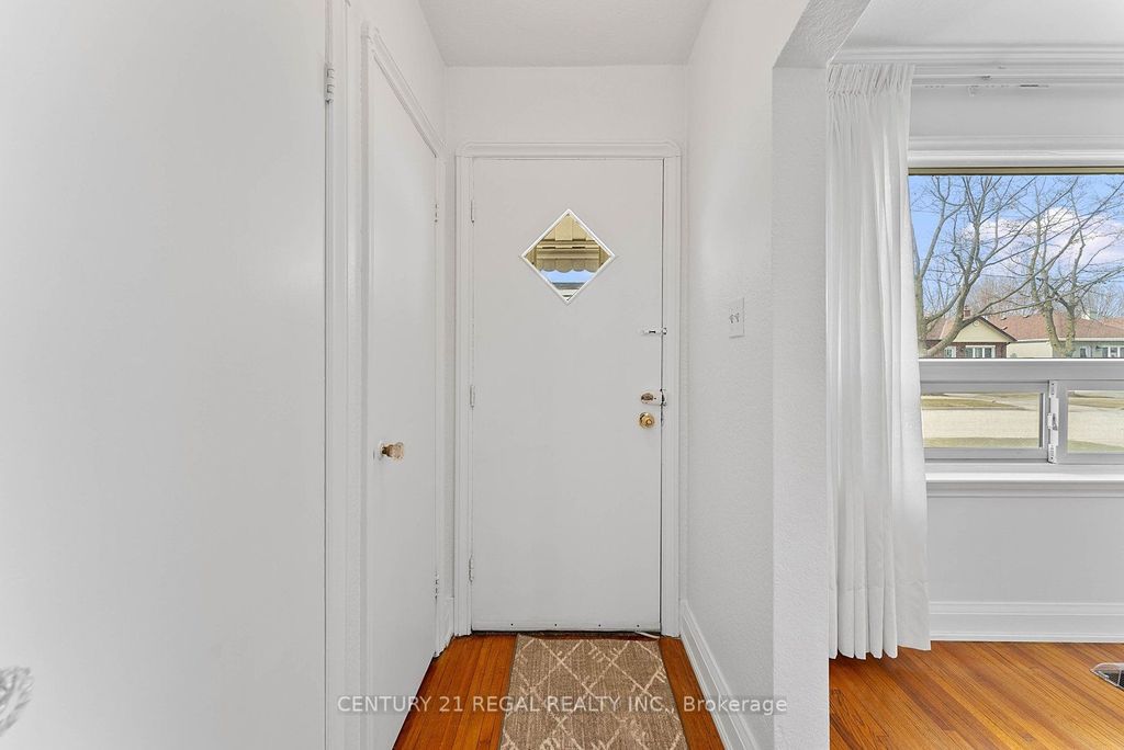 Photo of 191 Alderbrae Avenue, Toronto, ON M8W 4K4 (MLS # W12946016)