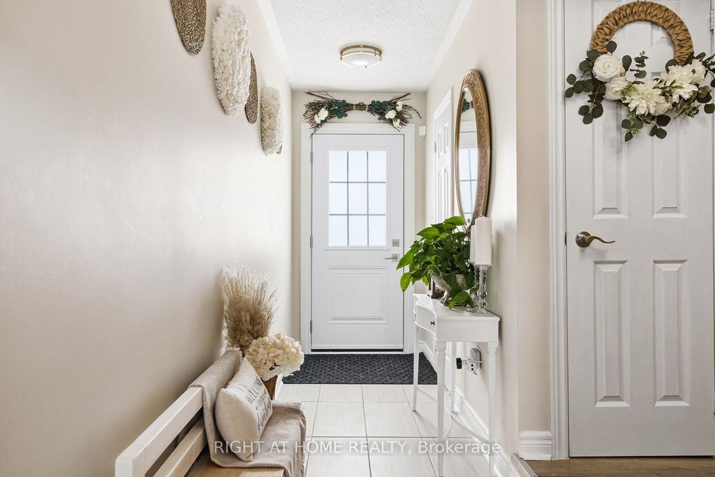 Photo of 430 Mapleview Drive E #37, Barrie, ON L4N 0H4 (MLS # S12786554)