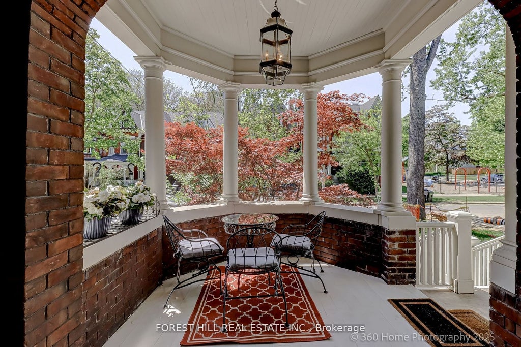 Photo of 379 Huron Street, Toronto, ON M5S 2G5 (MLS # C13518358)