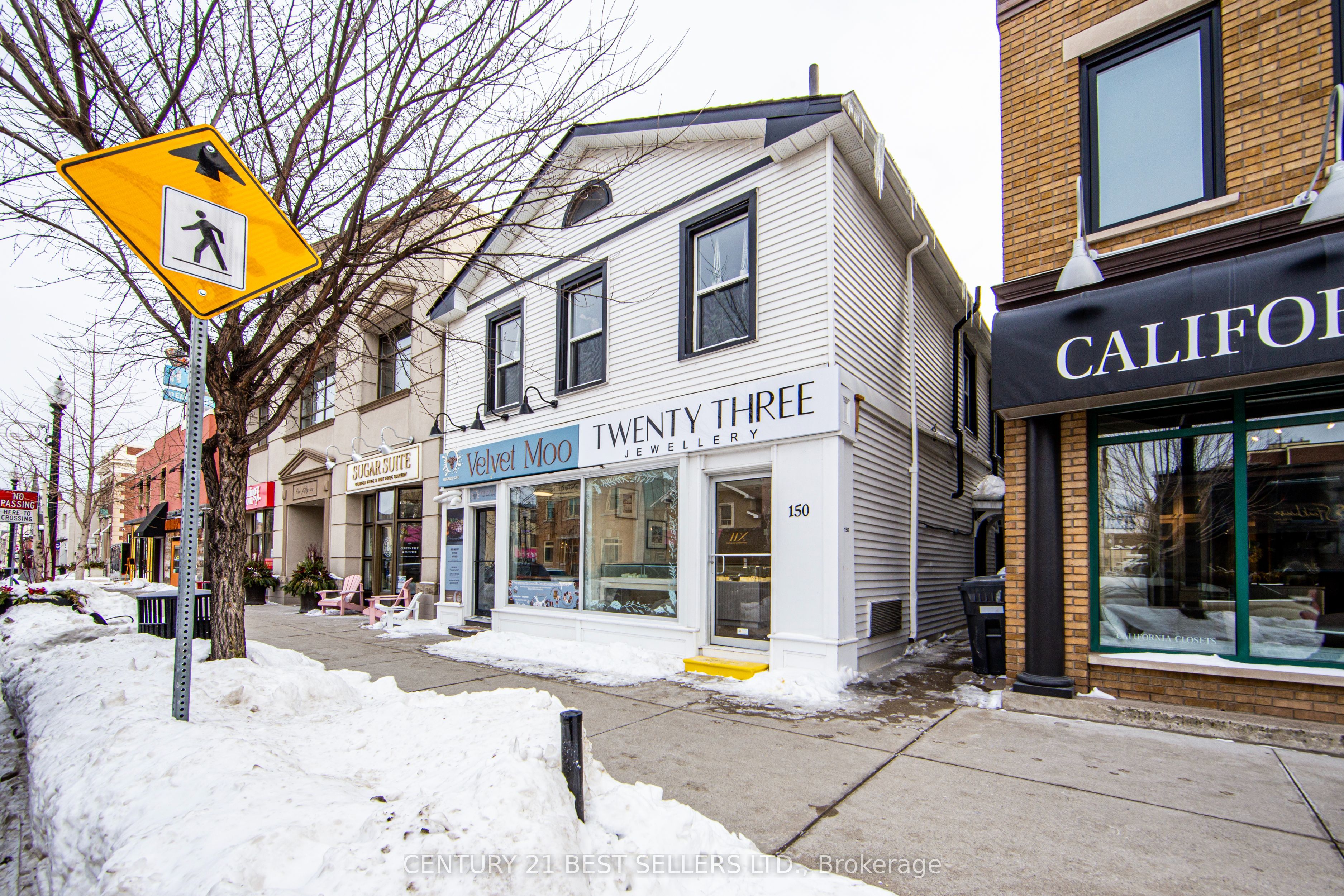 150 Lakeshore Road E