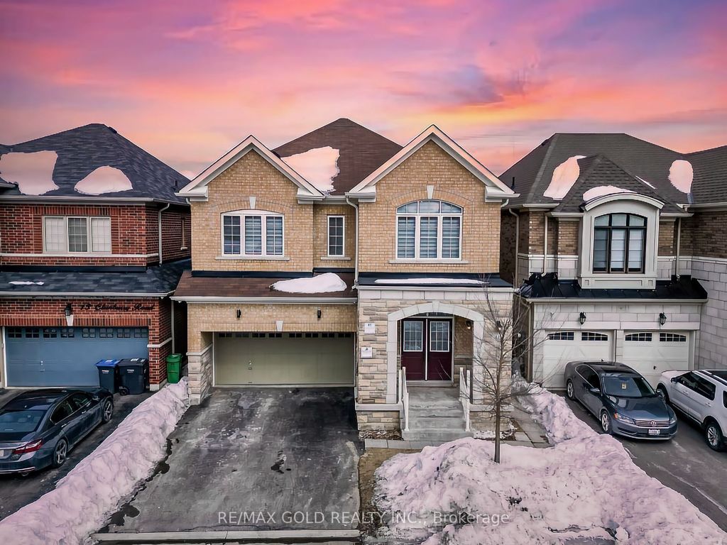 Photo of 11 Clunburry Road, Brampton, ON L7A 5B4 (MLS # W12654442)