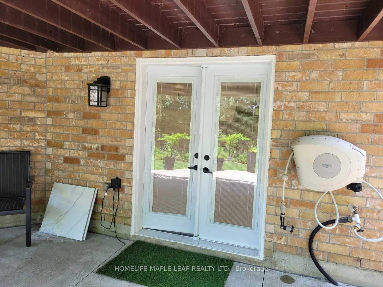 19 Freshspring Drive