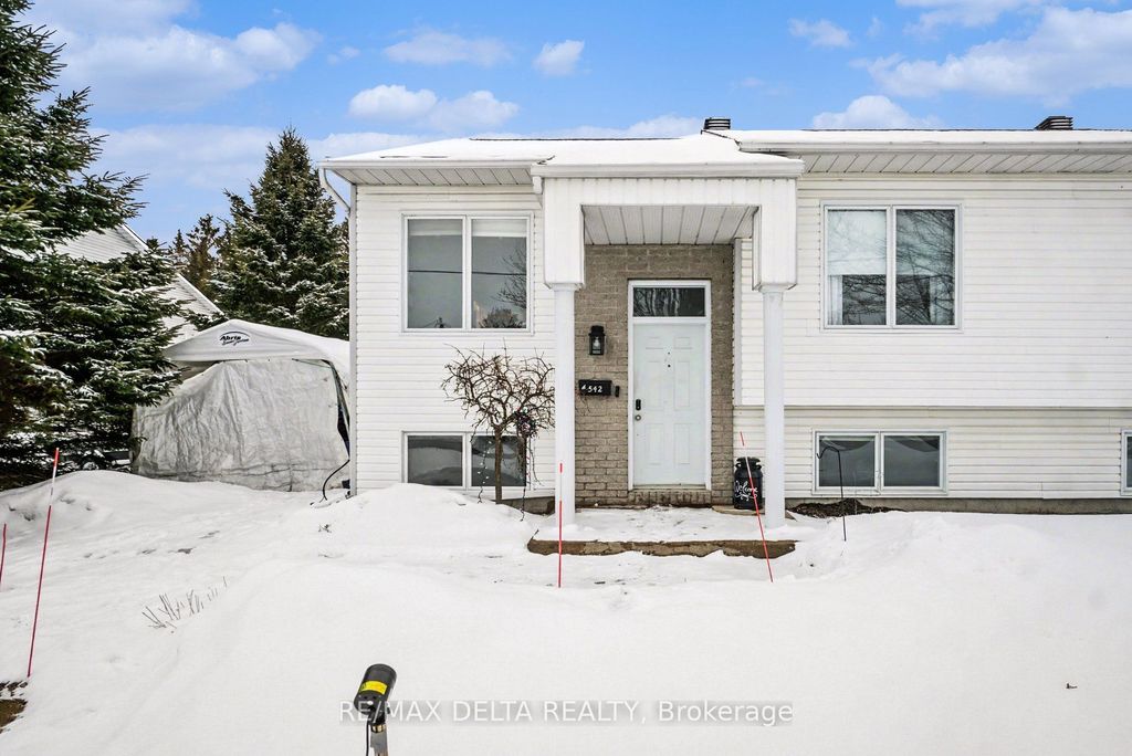 Photo of 542A Devista Boulevard, Alfred and Plantagenet, ON K0B 1A0 (MLS # X12906560)