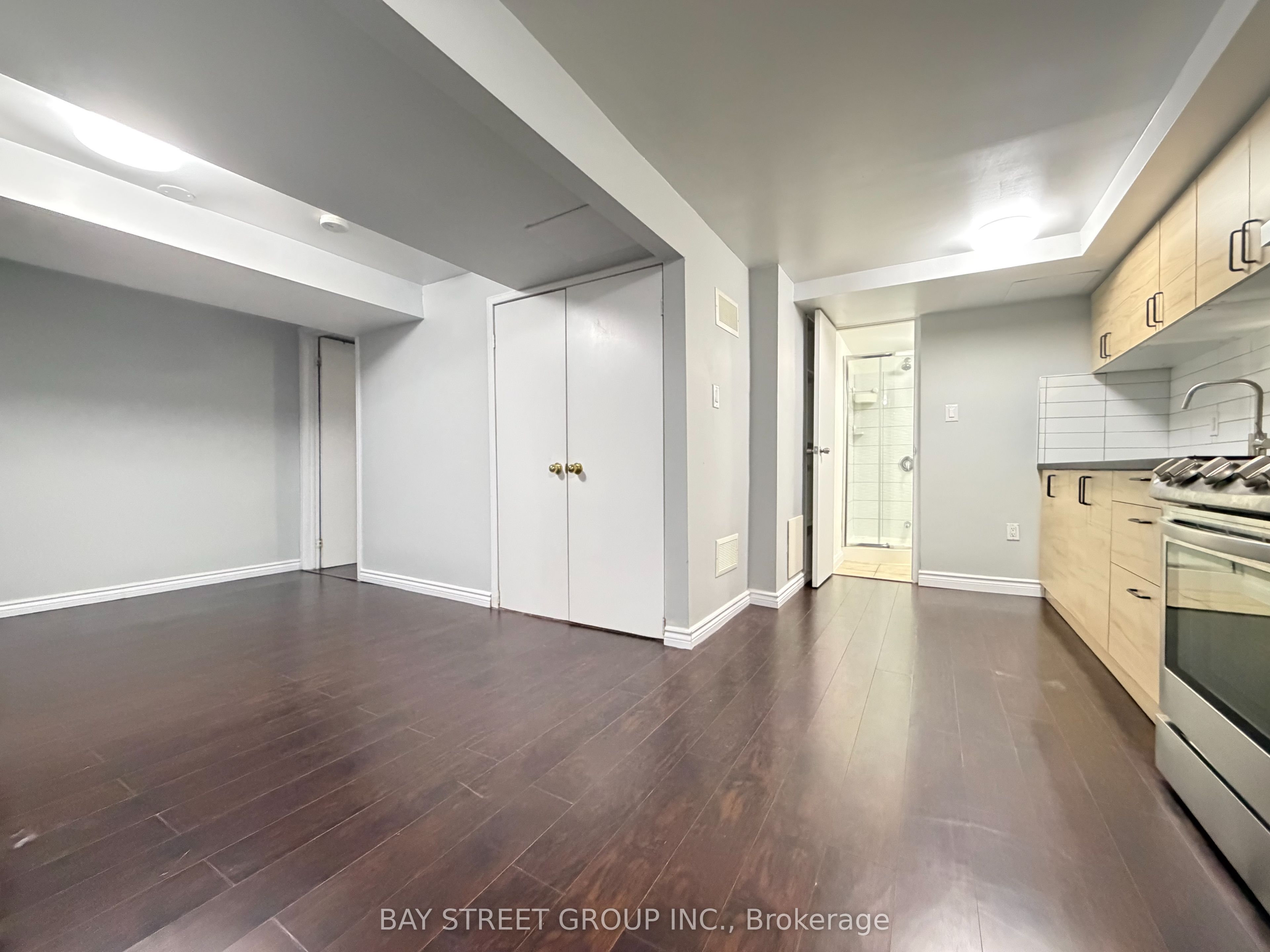 759 Eaglemount Crescent