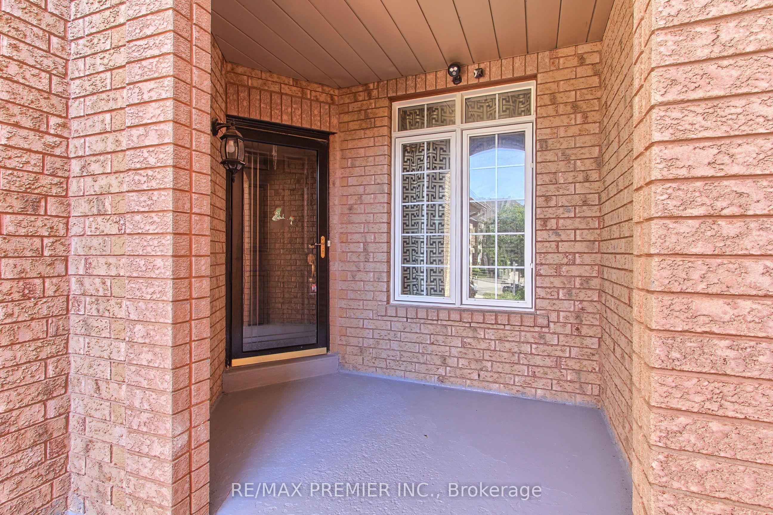 35 Craddock Street