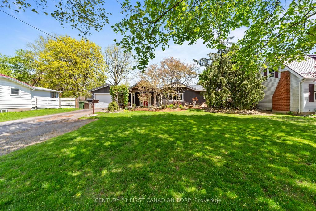 Photo of 35 Park Avenue, St. Thomas, ON N5R 4V9 (MLS # X13111182)