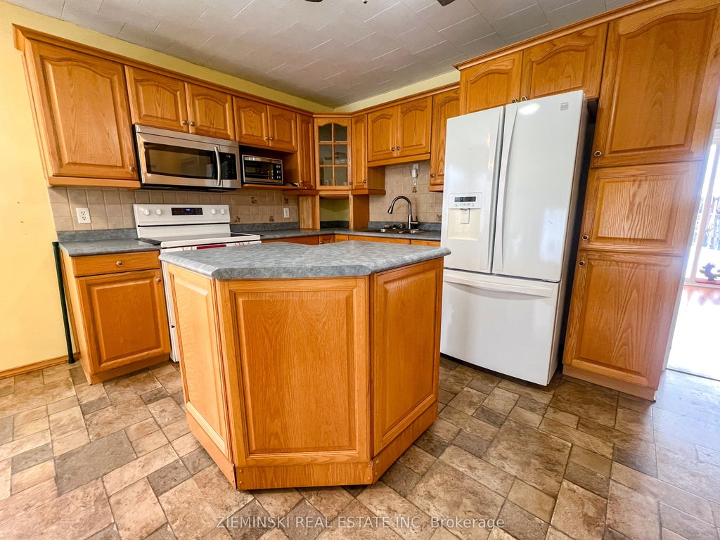 Photo of 1119 Oil Tank Road, Iroquois Falls, ON P0K 1G0 (MLS # T12529308)