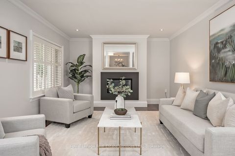 1071 Melvin Avenue Oakville ON L6J 2V8