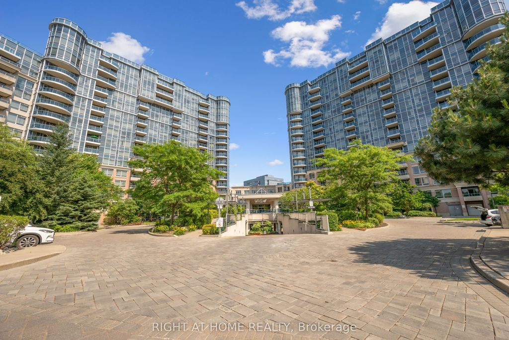 Photo of 33 Cox Boulevard #1831, Markham, ON L3R 8A6 (MLS # N12719640)