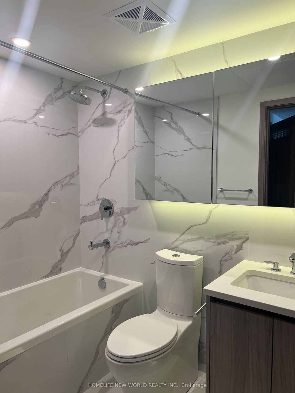 Photo of 1 Concord Cityplace Way #501, Toronto, ON M5V 0X3 (MLS # C12743518)