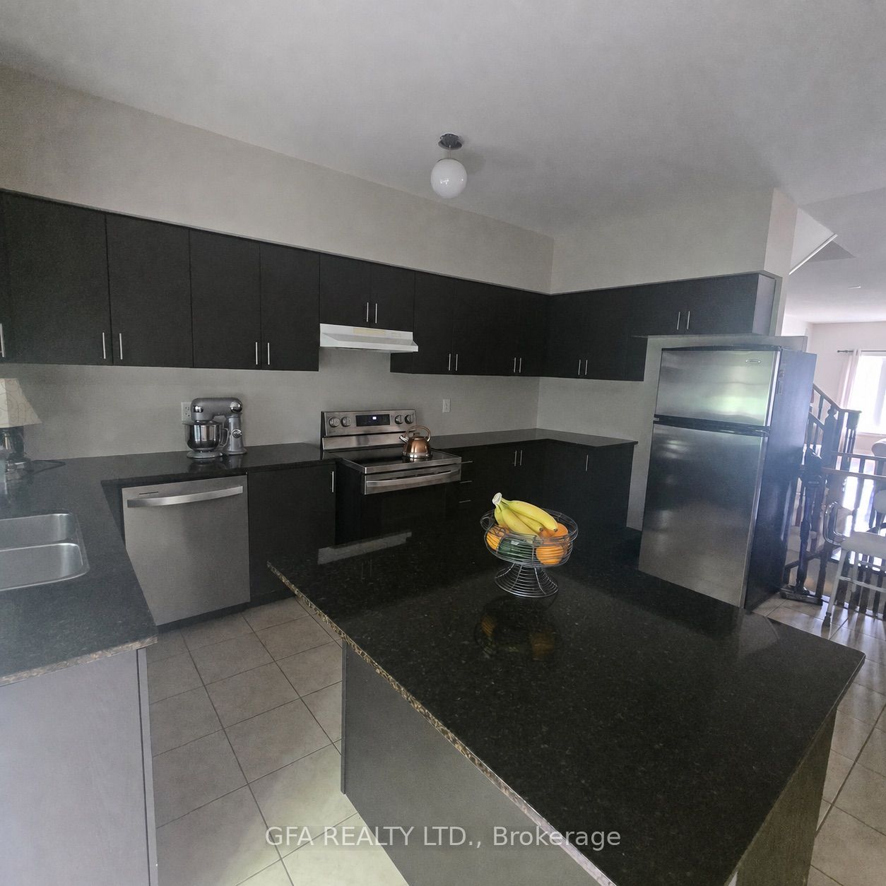 2600 GLENGARRY Road 9