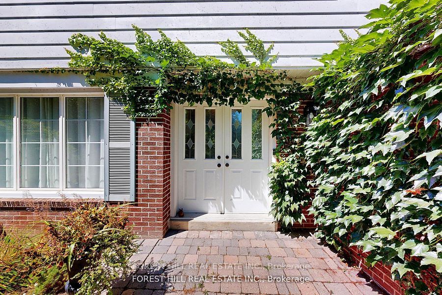 20 Thurgate Crescent