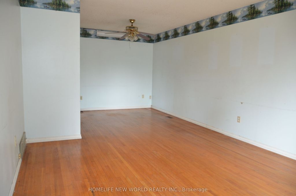 Photo of 602 Upper Paradise Road, Hamilton, ON L9C 5P6 (MLS # X13470512)