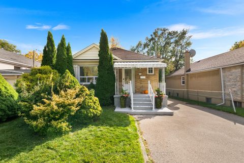 Photo of 69 Nipigon Avenue, Toronto, ON M2M 2V9 (MLS # C12601768)