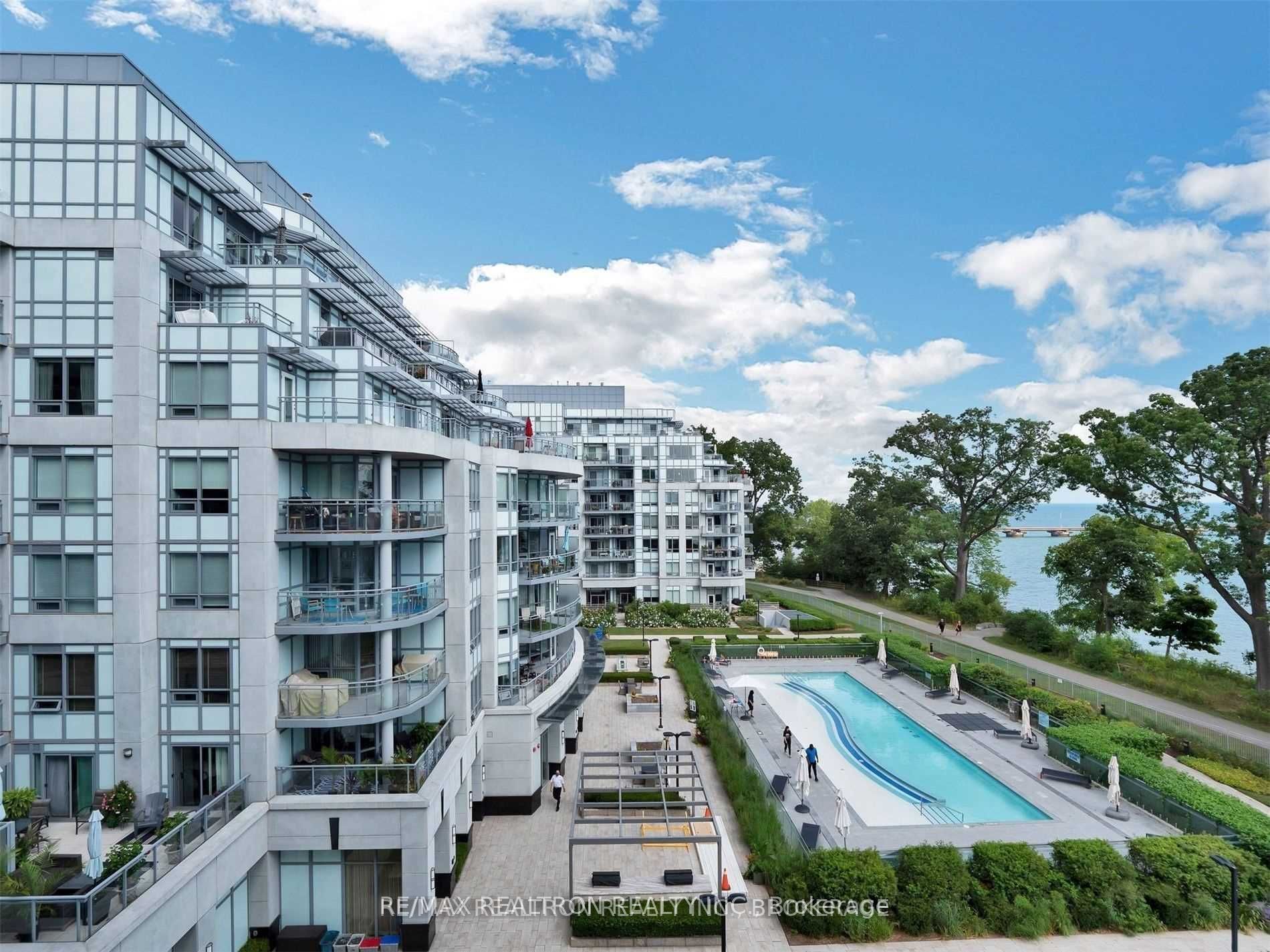 3500 Lakeshore Road W 229