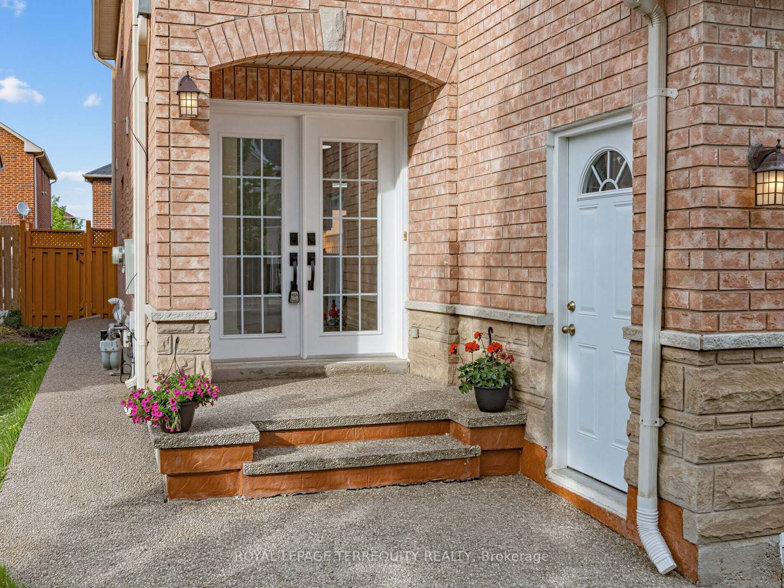 3699 Golden Locust Drive