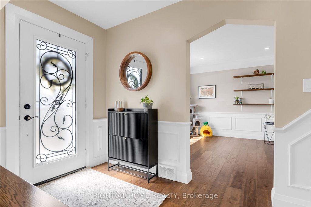 Photo of 74 Glenview Drive, Hamilton, ON L8G 2L6 (MLS # X12974682)