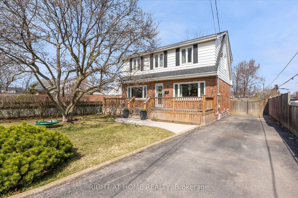 Photo of 74 Glenview Drive, Hamilton, ON L8G 2L6 (MLS # X12974682)