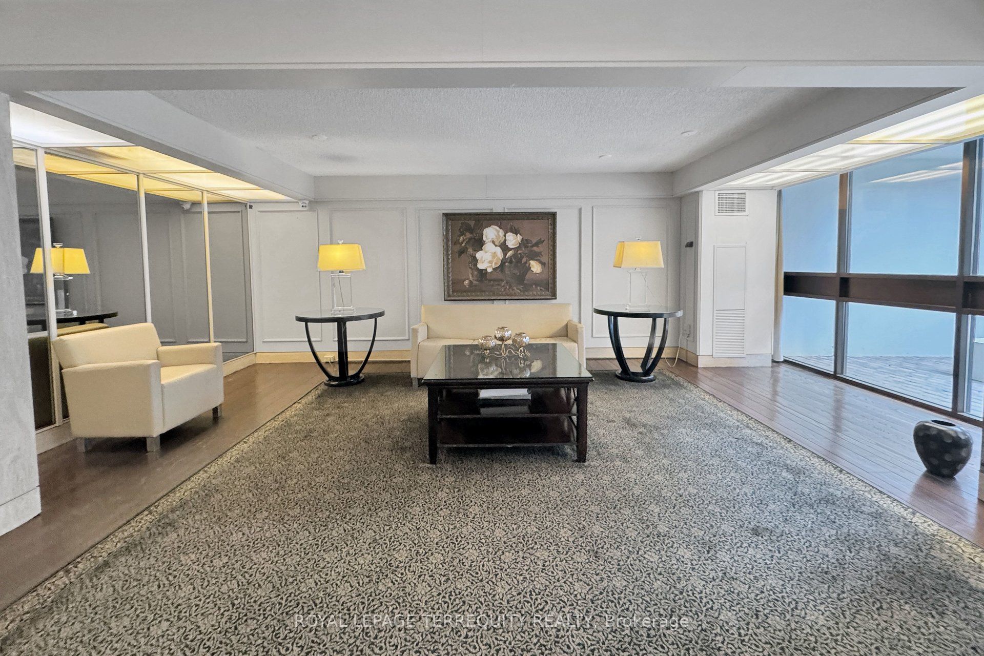 100 Quebec Avenue W 1408