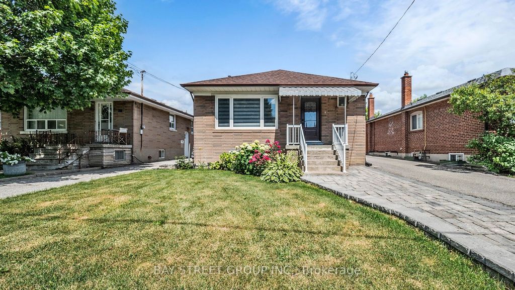 Photo of 15 Macleod Street, Toronto, ON M6L 2M7 (MLS # W12263116)
