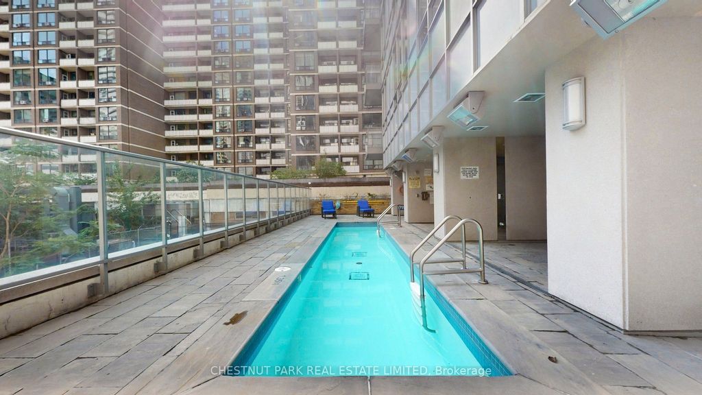 Photo of 21 Balmuto Street #1204, Toronto, ON M4G 1S5 (MLS # C12488194)