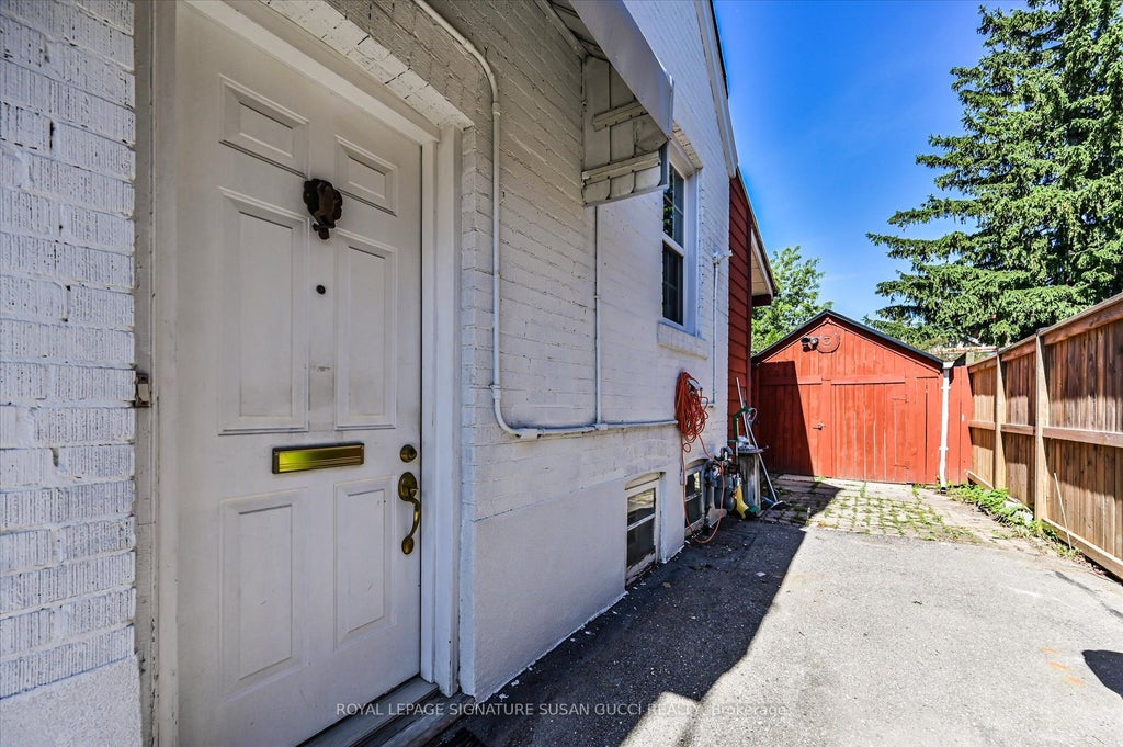 Photo of 33 Plaxton Drive, Toronto, ON M4B 2P6 (MLS # E13480478)
